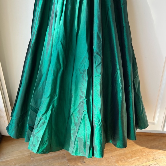Sherri Hill Green Emerald Prom Dress - Picture 13 of 16